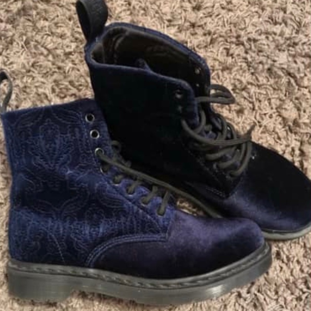AUTHENTIC DR MARTENS LIMITED EDITION BLUE VELVET